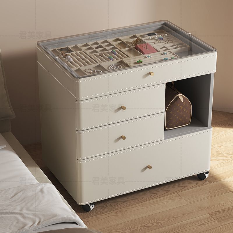 Makeup - Kleine moderne eenvoudige slaapkamer sieradendoos met